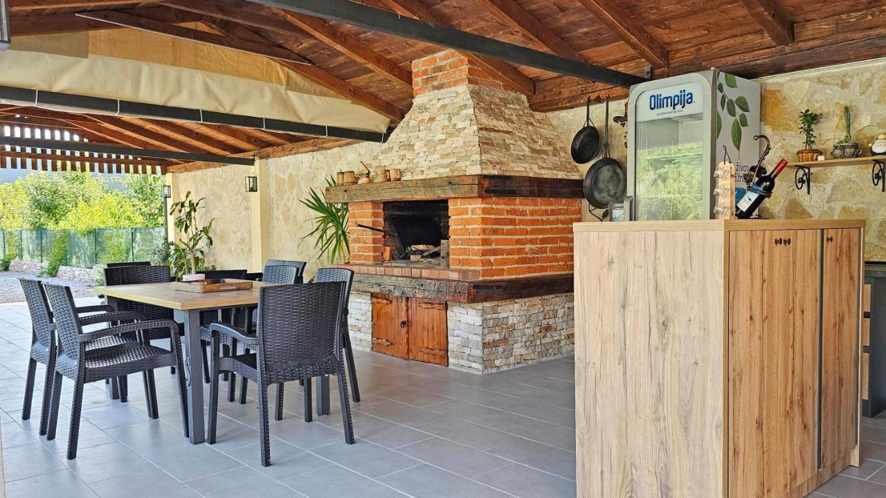 Holiday Home Natura With Private Pool Mostar Eksteriør bilde