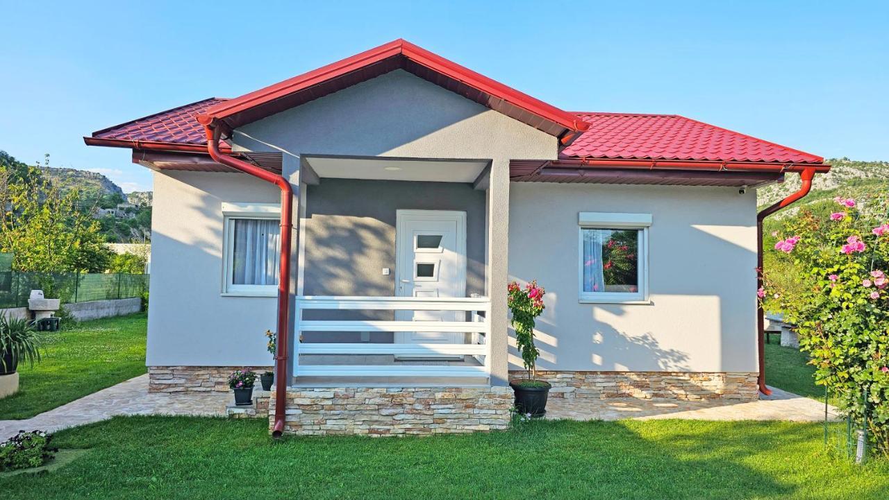 Holiday Home Natura With Private Pool Mostar Eksteriør bilde