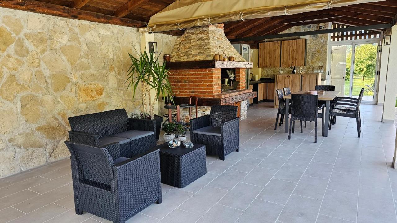 Holiday Home Natura With Private Pool Mostar Eksteriør bilde