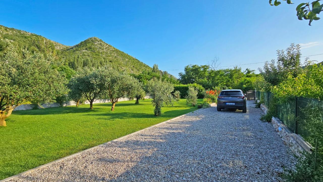 Holiday Home Natura With Private Pool Mostar Eksteriør bilde